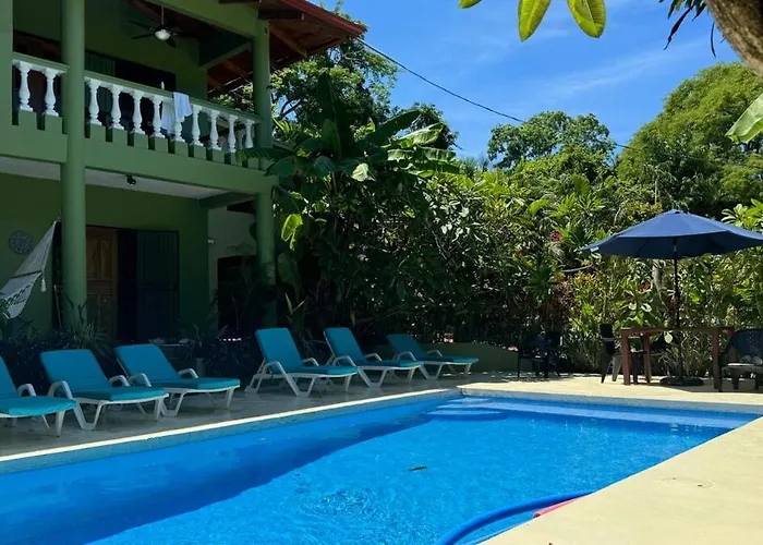 Casa Aloha On Mangos Street Hébergement de vacances