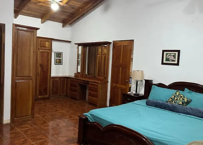 Casa Aloha On Mangos Street Hébergement de vacances Nosara